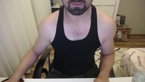 Snapshot of x_____0_____x chatting on 8, 11, 2025 Mr. Lonely online show from 8, 11, 2025