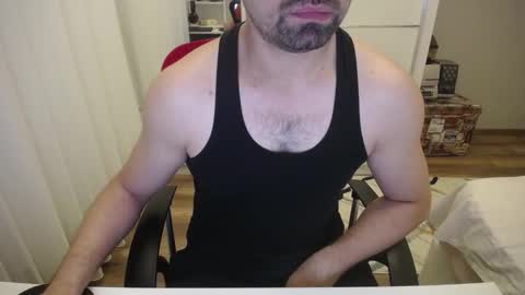 Snapshot of x_____0_____x chatting on 23, 11, 2025 Mr. Lonely online show from 23, 11, 2025