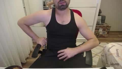 Snapshot of x_____0_____x chatting on 14, 12, 2025 Mr. Lonely online show from 14, 12, 2025