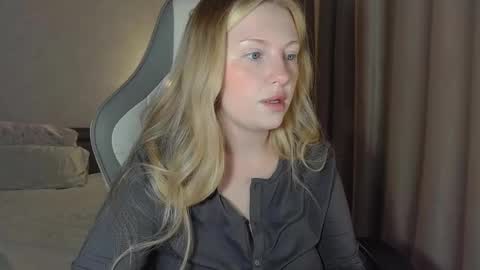 Snapshot of x__ivy_x chatting on 22, 5, 2026 eva online show from 22, 5, 2026
