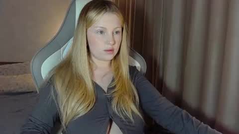Snapshot of x__ivy_x chatting on 9, 6, 2026 eva online show from 9, 6, 2026