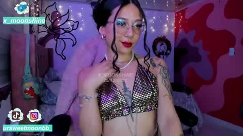 Snapshot of x_moonshine chatting on 26, 12, 2024 s s s online show from 26, 12, 2024