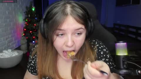 LOVE NERDS ONLY online show from 22, 12, 2024