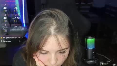 LOVE NERDS ONLY online show from 26, 9, 2025