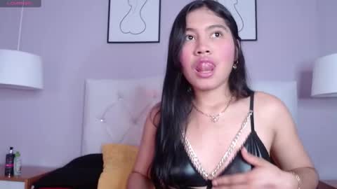 Snapshot of xaander_ chatting on 23, 9, 2025 aurora  online show from 23, 9, 2025