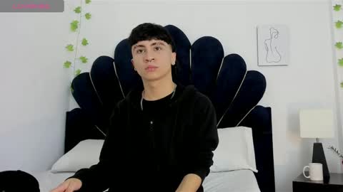 Snapshot of xaandergrey chatting on 22, 12, 2025 xaanderGrey online show from 22, 12, 2025