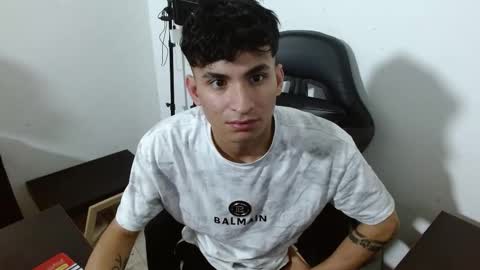 Snapshot of xanderstone00 chatting on 8, 2, 2026 Xanderstone online show from 8, 2, 2026