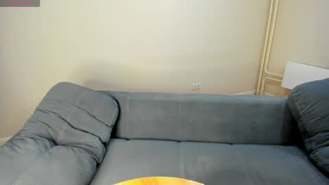 Snapshot of xapka_lapka chatting on 5, 6, 2026 Alice online show from 5, 6, 2026