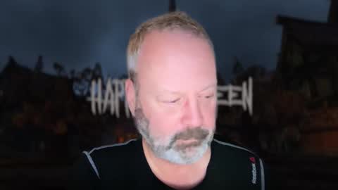 X4RK3V15 online show from 31, 10, 2025