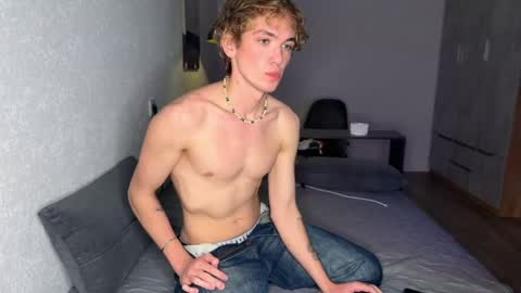 Snapshot of xavier_200 chatting on 18, 4, 2026 Xavier PVT open online show from 18, 4, 2026