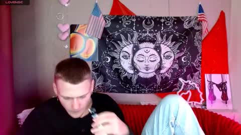 xavier_night81 online show from 16, 10, 2025