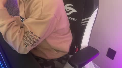 Snapshot of xburst chatting on 15, 12, 2024 xburst online show from 15, 12, 2024