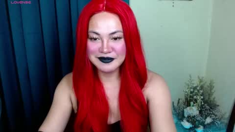 Snapshot of xcalisthra_69x chatting on 29, 10, 2025 Godess Lucy online show from 29, 10, 2025