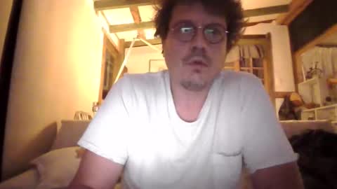 Peter online show from 8, 4, 2026