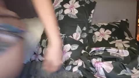 Snapshot of xcinqkuhx chatting on 4, 3, 2025 natt online show from 4, 3, 2025