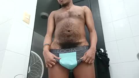 Snapshot of xcumbaby98 chatting on 21, 12, 2025 Tate online show from 21, 12, 2025