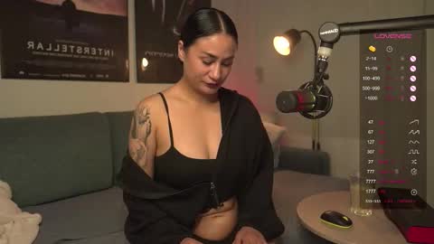 Snapshot of xcummingxsoonx chatting on 25, 9, 2025 MIRA online show from 25, 9, 2025