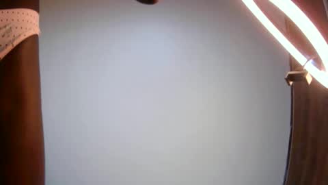 xeenah online show from 17, 11, 2025