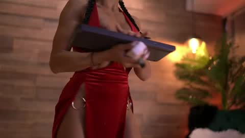 Snapshot of xenabloom chatting on 25, 4, 2026 Xena online show from 25, 4, 2026