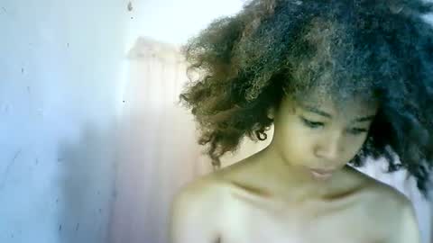 xenna610827 online show from 4, 2, 2025