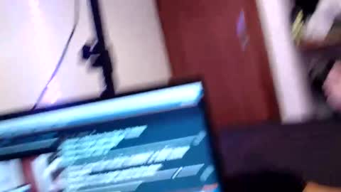 Snapshot of xesfinge chatting on 6, 1, 2025 xesfinge online show from 6, 1, 2025