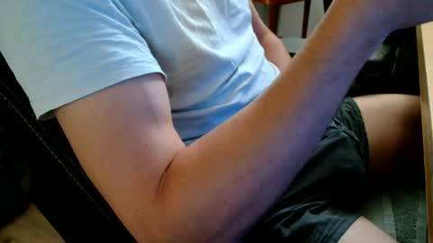 Snapshot of xfrenchmenx chatting on 1, 7, 2026 Christian online show from 1, 7, 2026