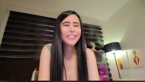 Snapshot of xhotcockcumts chatting on 19, 11, 2025 Barbie ann online show from 19, 11, 2025