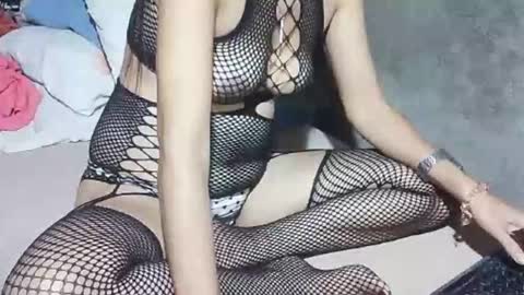 Snapshot of xhotskinny69x chatting on 25, 10, 2025 xhotskinny69x online show from 25, 10, 2025