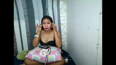 xhottiecausin2324 online show from 29, 3, 2026