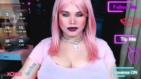 Snapshot of xhugeharleyselfsuckerx chatting on 12, 11, 2025 xHUGECOCKTILLCUMX online show from 12, 11, 2025