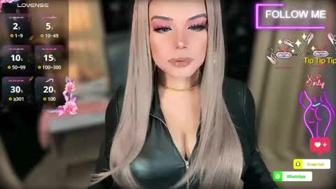 Snapshot of xhugeharleyselfsuckerx chatting on 11, 5, 2026 xHUGECOCKTILLCUMX online show from 11, 5, 2026