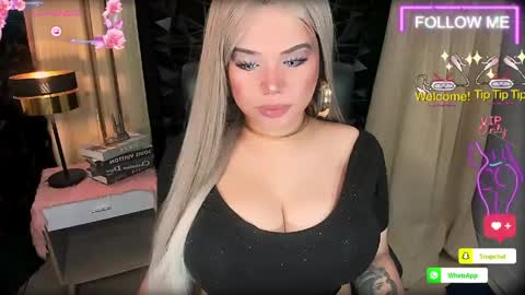 Snapshot of xhugeharleyselfsuckerx chatting on 25, 5, 2026 xHUGECOCKTILLCUMX online show from 25, 5, 2026