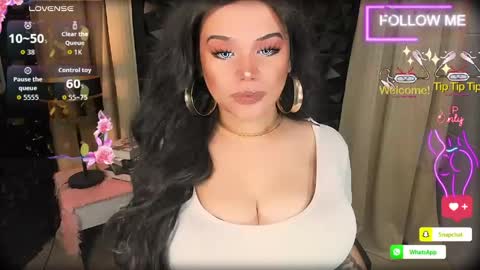 Snapshot of xhugeharleyselfsuckerx chatting on 27, 5, 2026 xHUGECOCKTILLCUMX online show from 27, 5, 2026