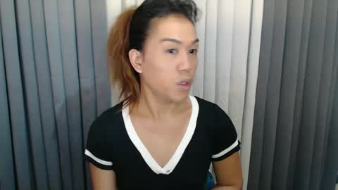 GWEN THOMPSON .......   online show from 14, 12, 2024