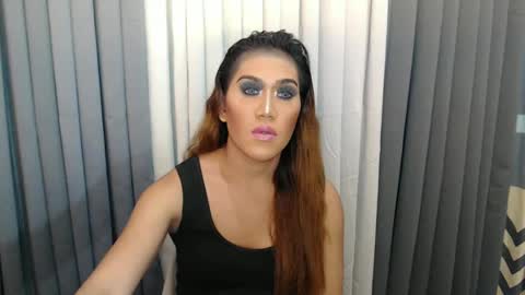 GWEN THOMPSON .......   online show from 16, 1, 2025