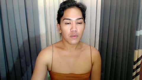 GWEN THOMPSON .......   online show from 26, 1, 2025