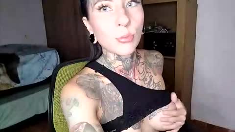 Snapshot of xialexbordeous chatting on 9, 11, 2025 Samara online show from 9, 11, 2025