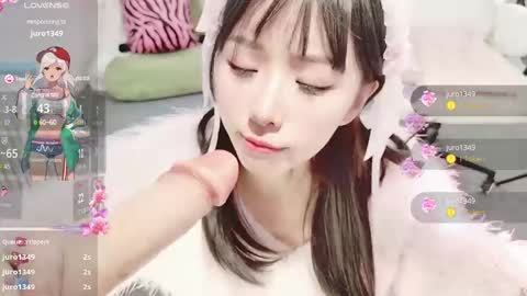 Snapshot of xiaoyu_ko chatting on 15, 12, 2024 xiaoyu ko online show from 15, 12, 2024