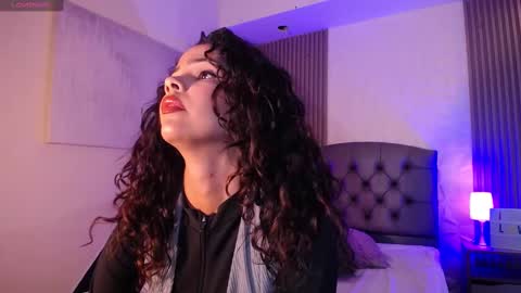 Snapshot of ximenaa_diaz chatting on 13, 2, 2025 Mia Vega online show from 13, 2, 2025