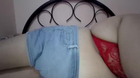 xjuicytits online show from 21, 2, 2026