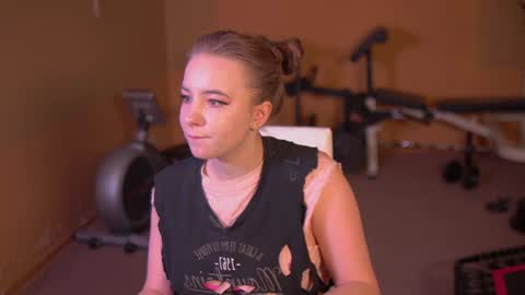 xlanabunny online show from 8, 12, 2024