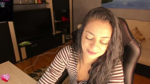 Lara online show from 18, 12, 2024