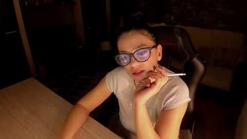 Lara online show from 15, 2, 2026