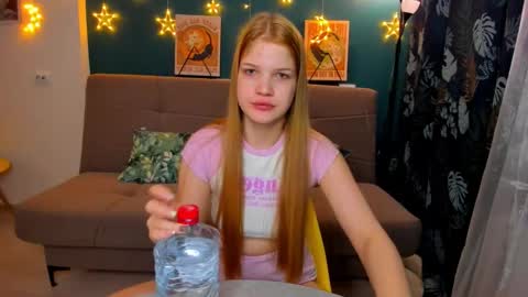 Snapshot of xloe_queen chatting on 11, 12, 2024 Chloe online show from 11, 12, 2024