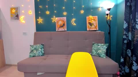 Snapshot of xloe_queen chatting on 18, 1, 2025 Chloe online show from 18, 1, 2025