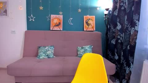 Snapshot of xloe_queen chatting on 9, 2, 2025 Chloe online show from 9, 2, 2025