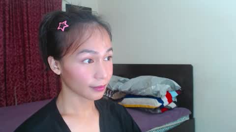 Snapshot of xlovely_destinyx chatting on 12, 12, 2024 Alice online show from 12, 12, 2024