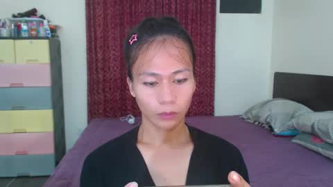 Snapshot of xlovely_destinyx chatting on 4, 3, 2025 Alice online show from 4, 3, 2025