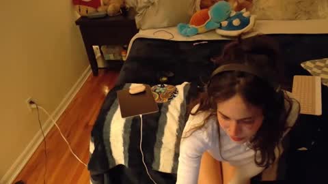 Mia online show from 21, 2, 2025