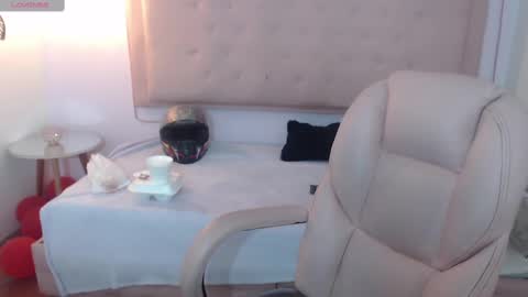 lunna online show from 1, 3, 2025